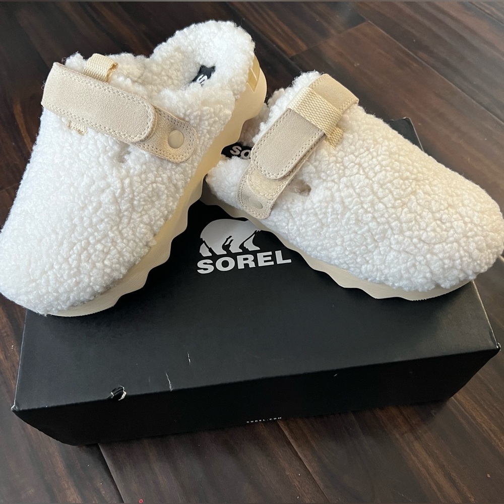SOREL Viibe clog cozy SZ 7